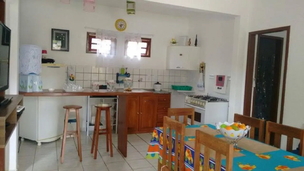 Lindas Casas De 2 Suites No Centro De Arraial D'Ajuda - Ba 포르투세구로 펜션